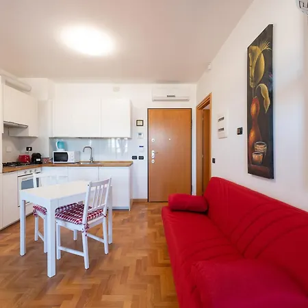 Casa Titty-2